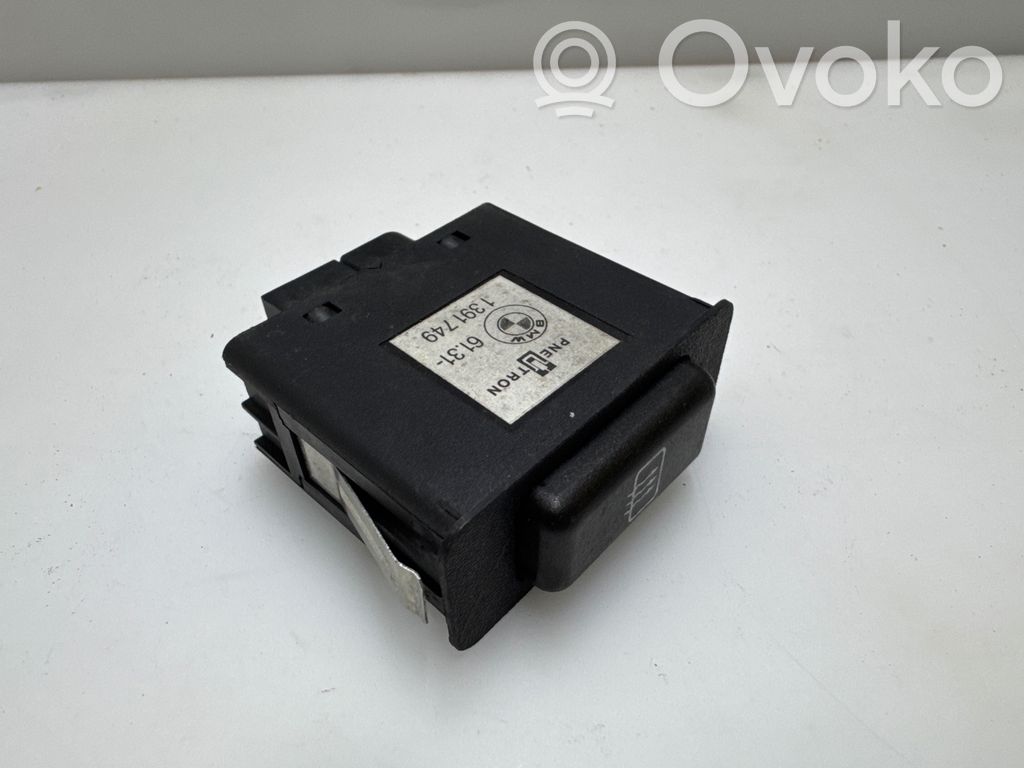 Windscreen/window heater switch   1374491
