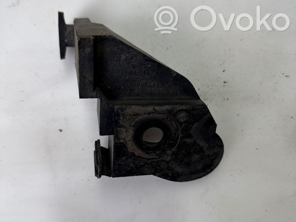 BMW 3 E46 Front bumper mounting bracket 