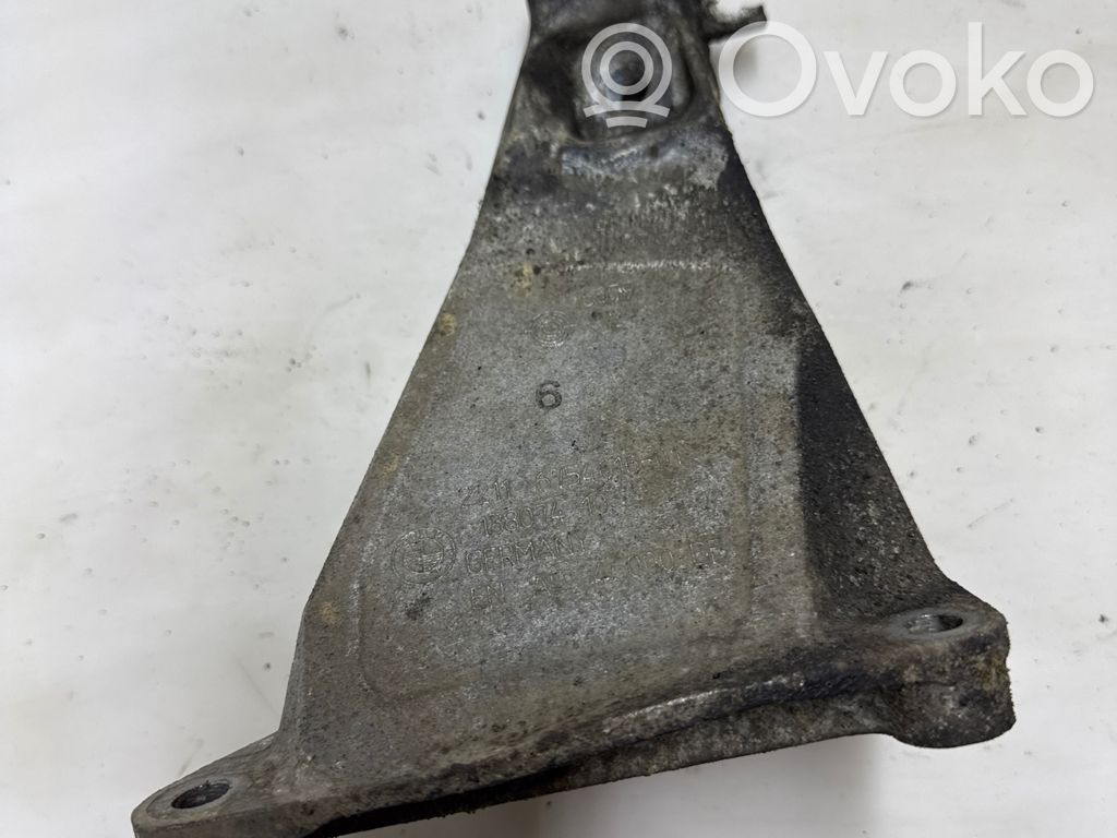 BMW 7 E65 E66 Engine mounting bracket 