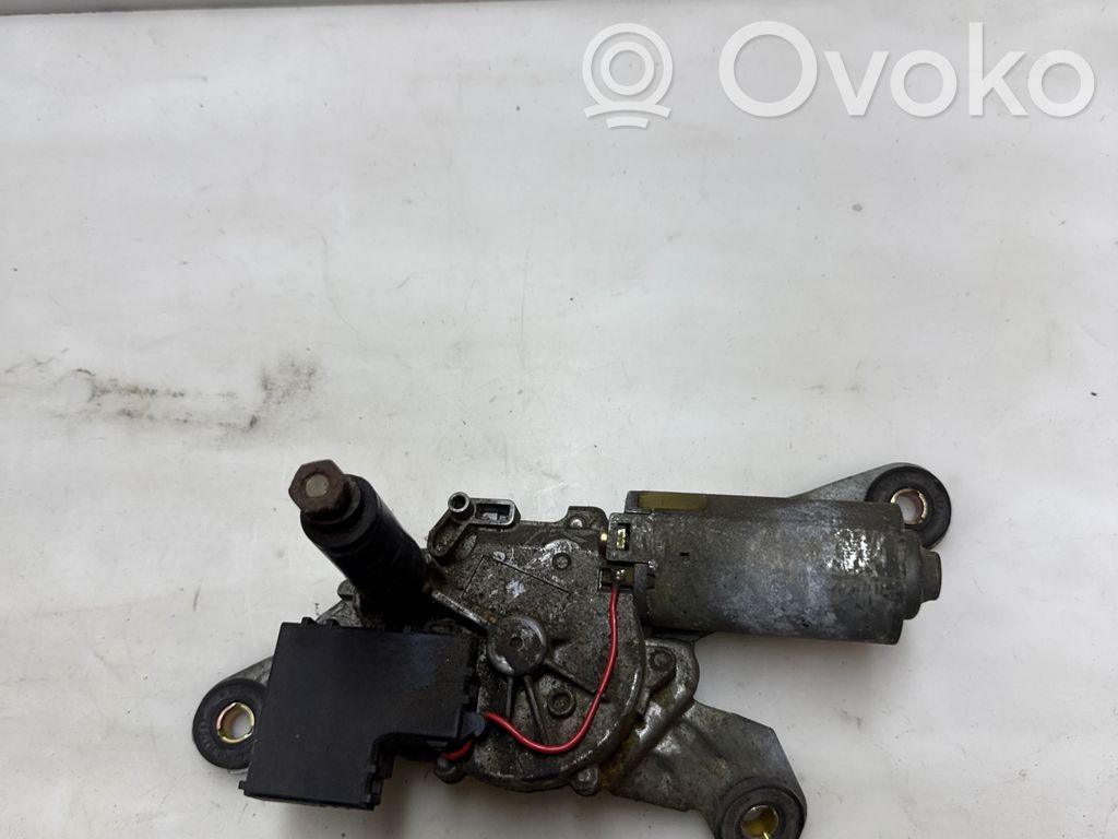 BMW 3 E36 Galinio stiklo valytuvo varikliukas 