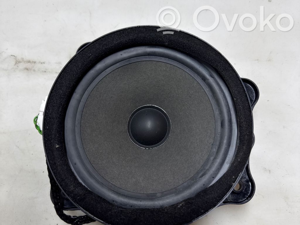 BMW 3 E46 Front door speaker 
