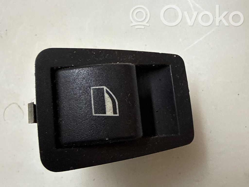 BMW 3 E46 Electric window control switch 