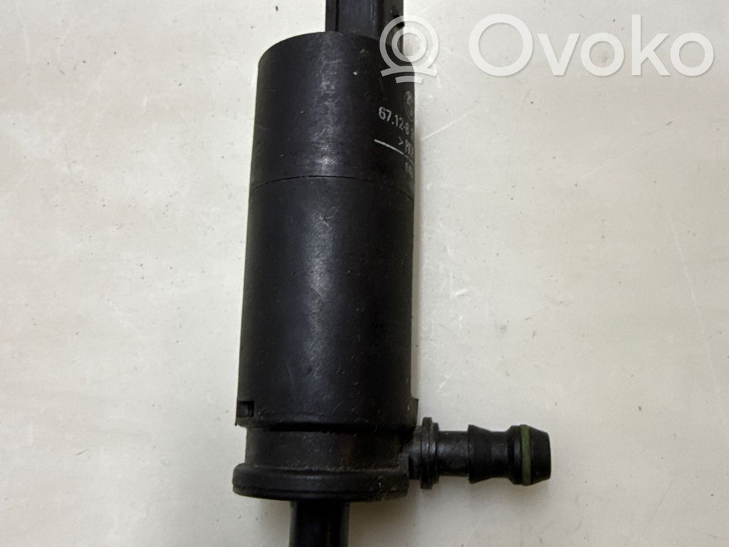 BMW 5 E60 E61 Headlight washer pump 