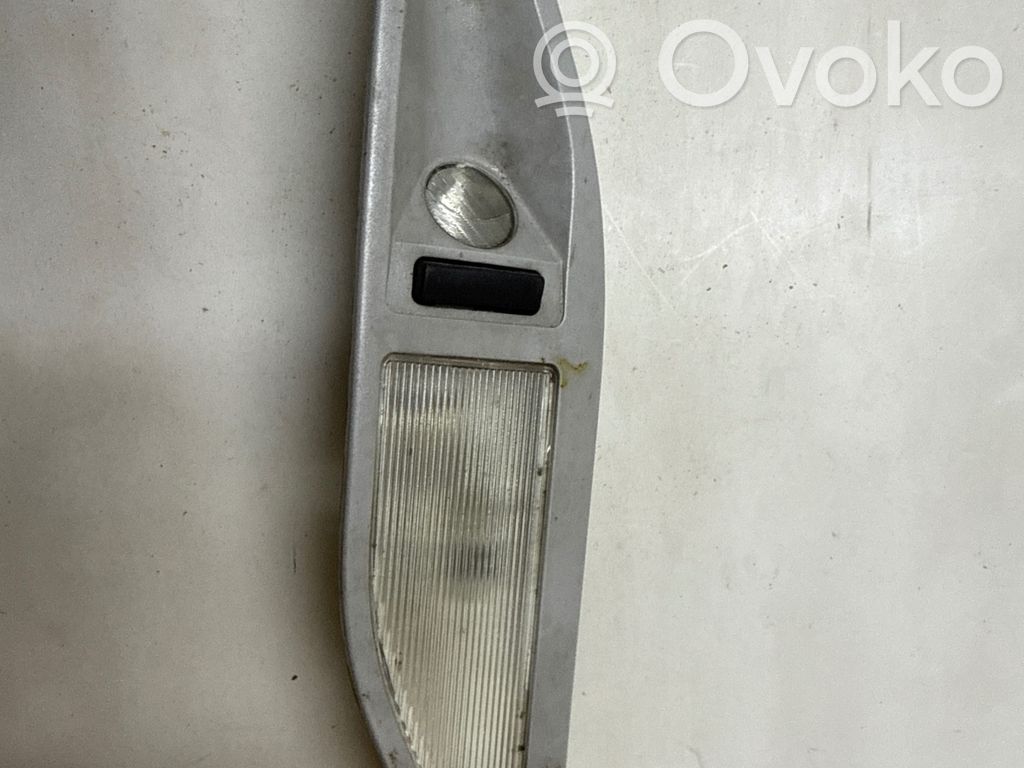 BMW 5 E39 Takaistuimen valo 