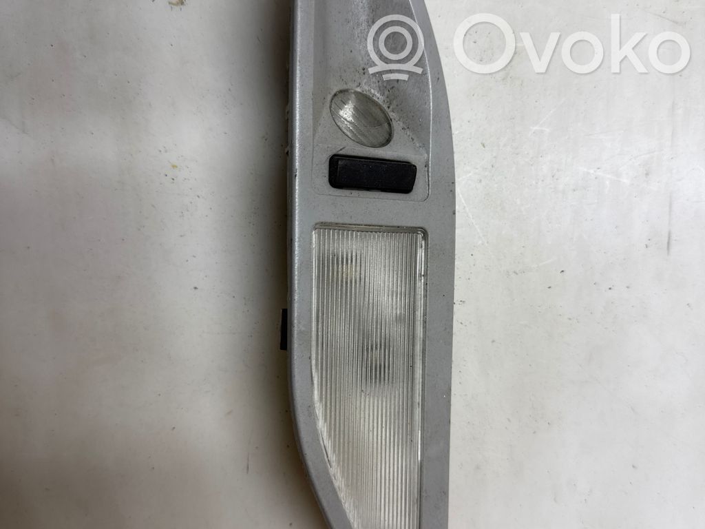 BMW 5 E39 Takaistuimen valo 