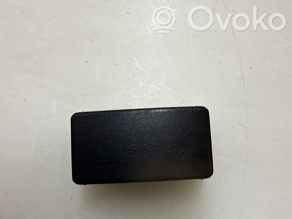Seat trim   8150316