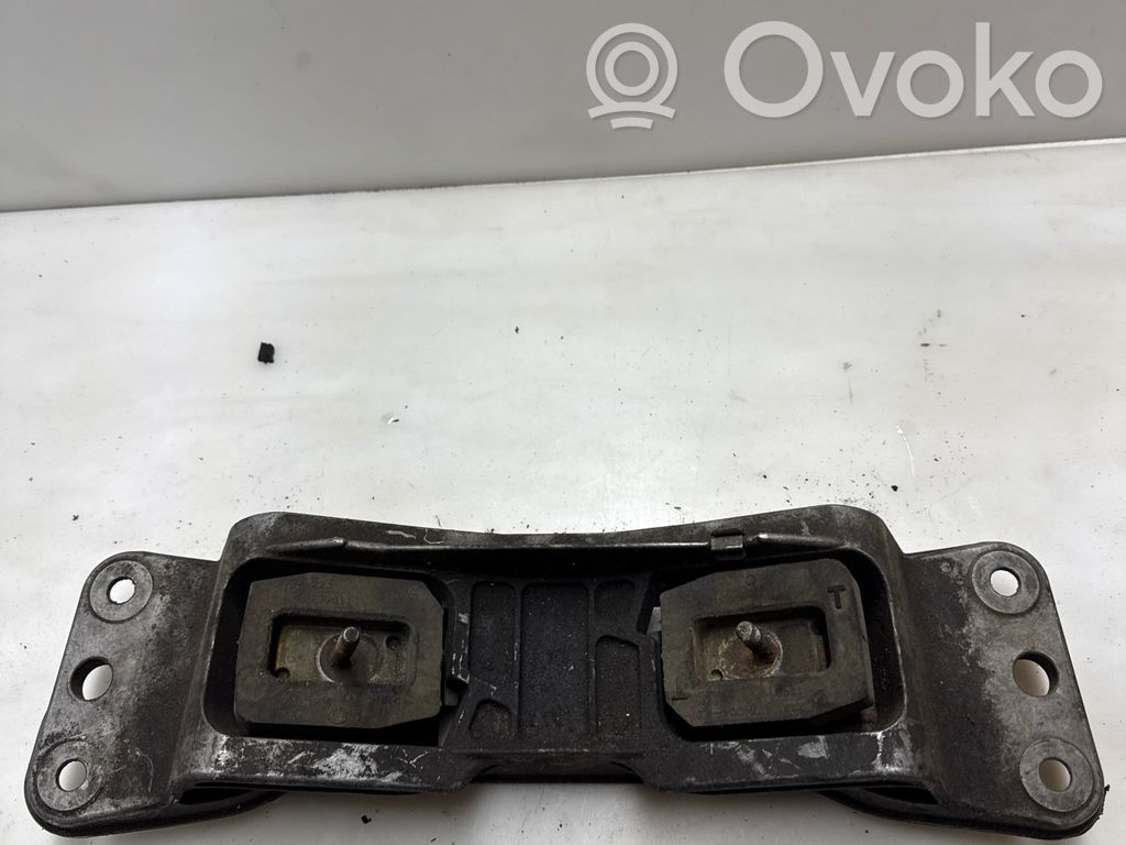 Gearbox mounting bracket   677652202,2231