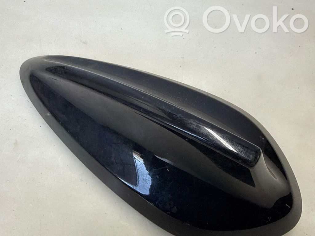BMW 3 F30 F35 F31 Stogo (GPS) antenos dangtelis 