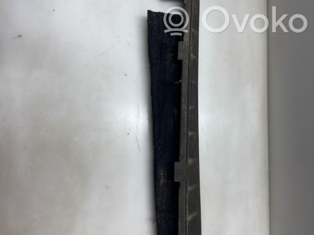 BMW 5 E34 Altro elemento di rivestimento bagagliaio/baule 