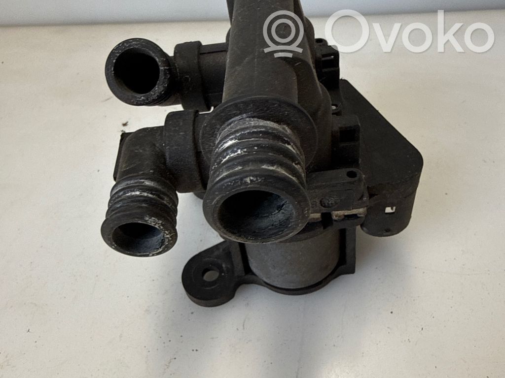 BMW 3 E36 Apsildes radiatora vārsts (-i) 