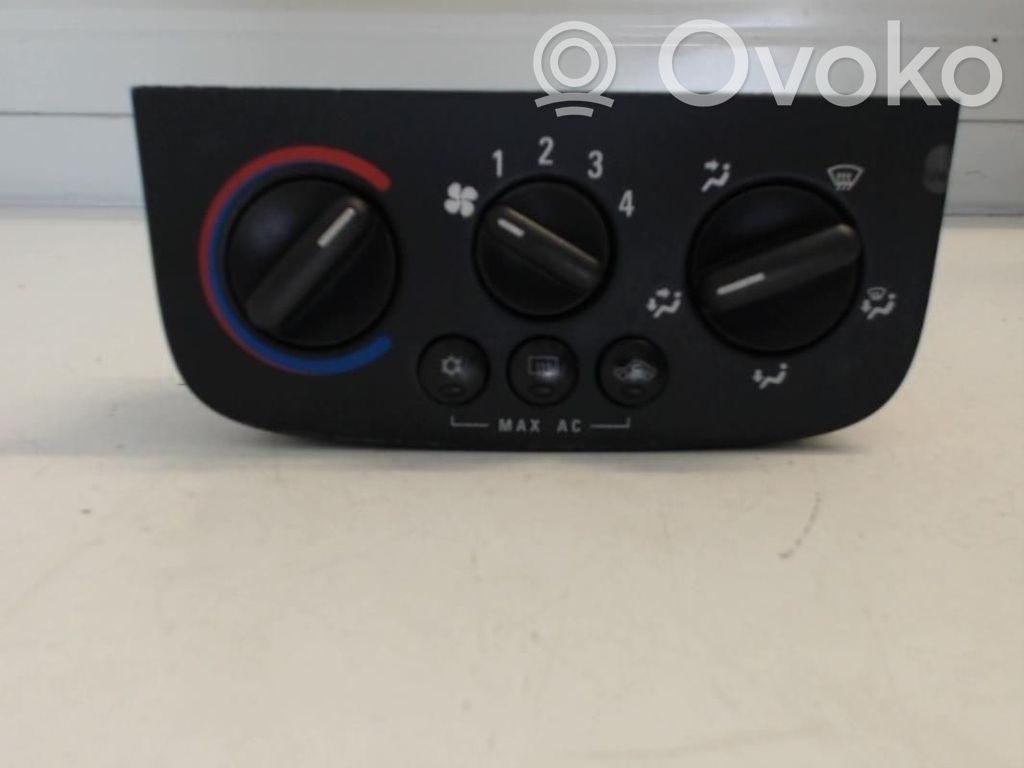 Opel Corsa C Climate control unit 