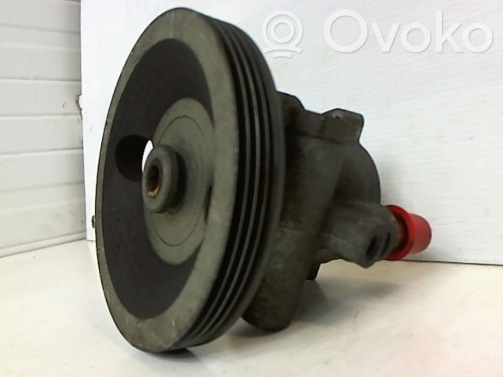 Renault Clio I Power steering pump 