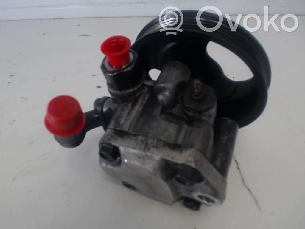 KIA Rio Ohjaustehostimen pumppu 