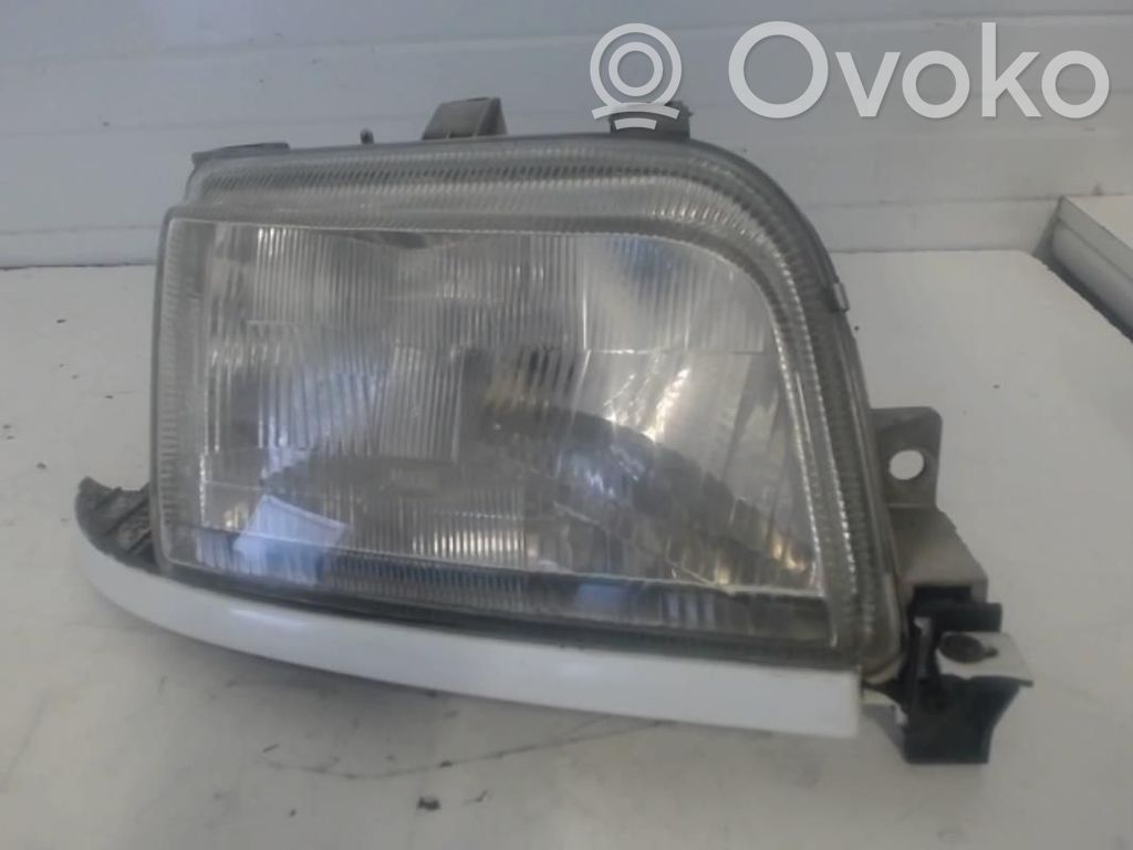 Renault Clio I Priekinis žibintas 