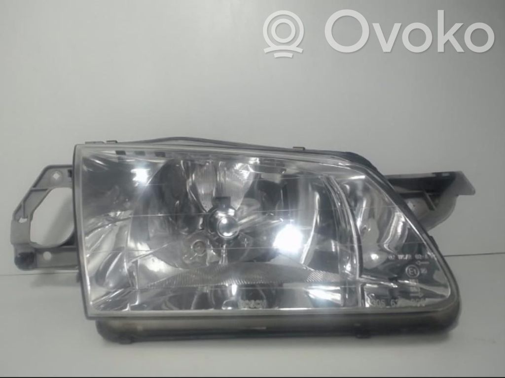 Mazda 323 Headlight/headlamp 