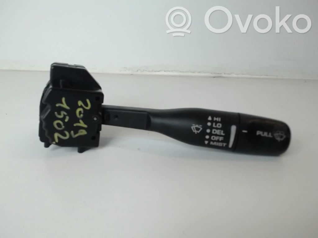 Chrysler PT Cruiser Wiper control stalk 