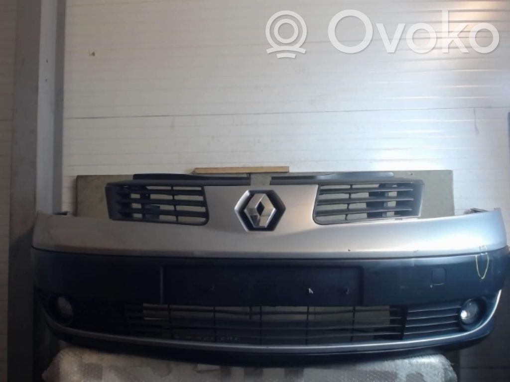 Renault Espace IV Parachoques delantero 