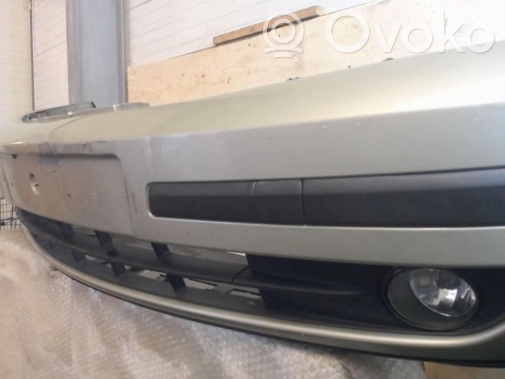 Renault Laguna II Parachoques delantero 