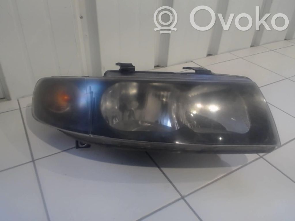 Seat Toledo II (1M) Headlight/headlamp 