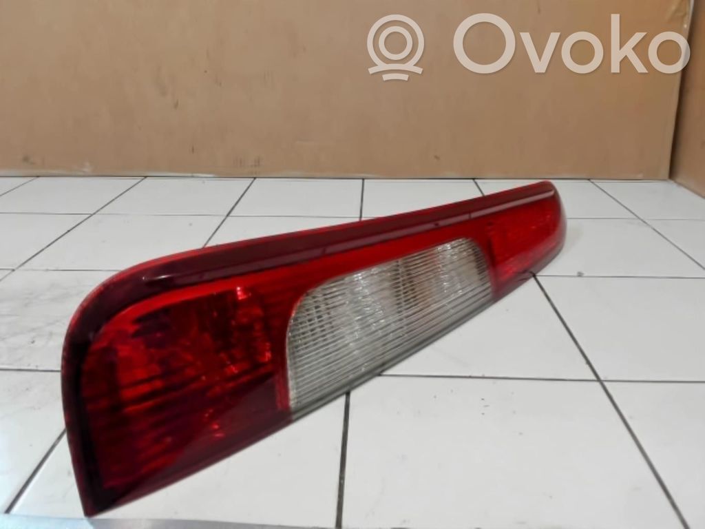 Ford C-MAX I Galinis žibintas kėbule 