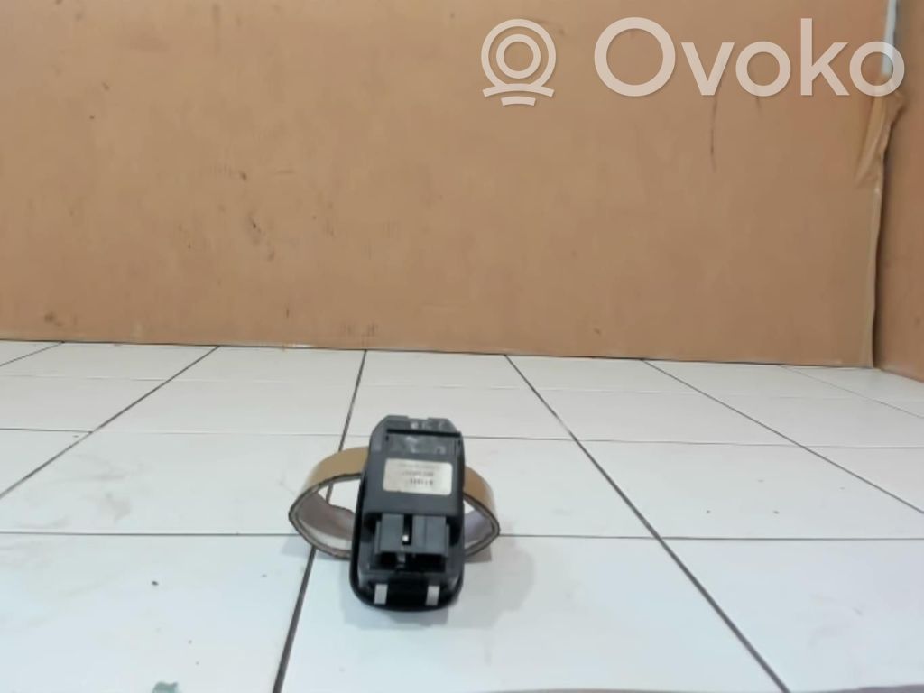 Peugeot 206 Electric window control switch 