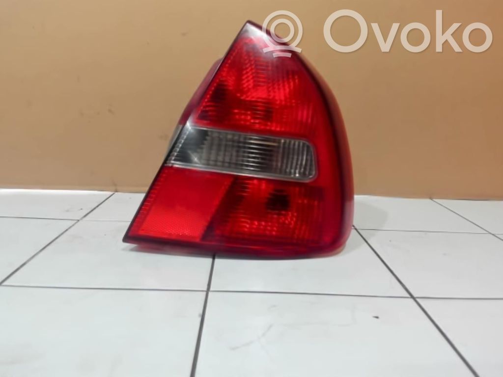 Mitsubishi Carisma Takavalot 