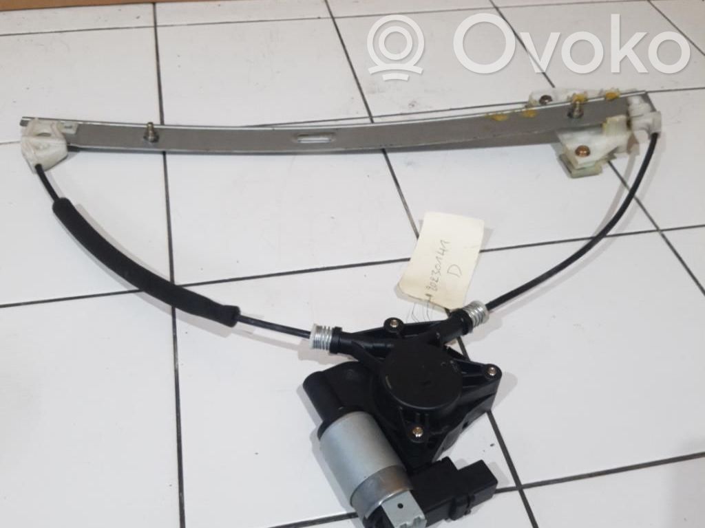 Mazda 5 Front door window regulator with motor 