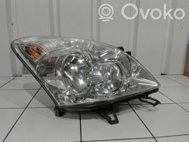Toyota Corolla Verso AR10 Headlight/headlamp 