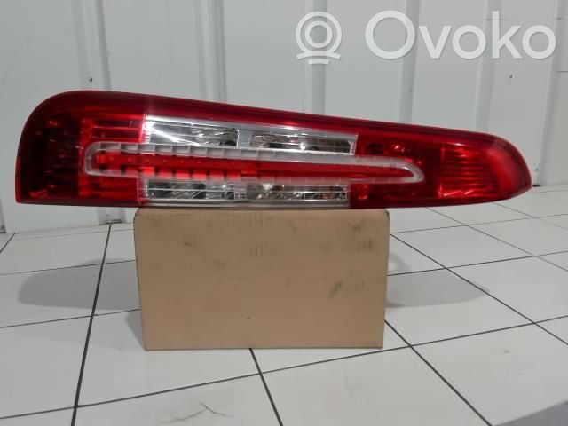 Ford C-MAX I Rear/tail lights 