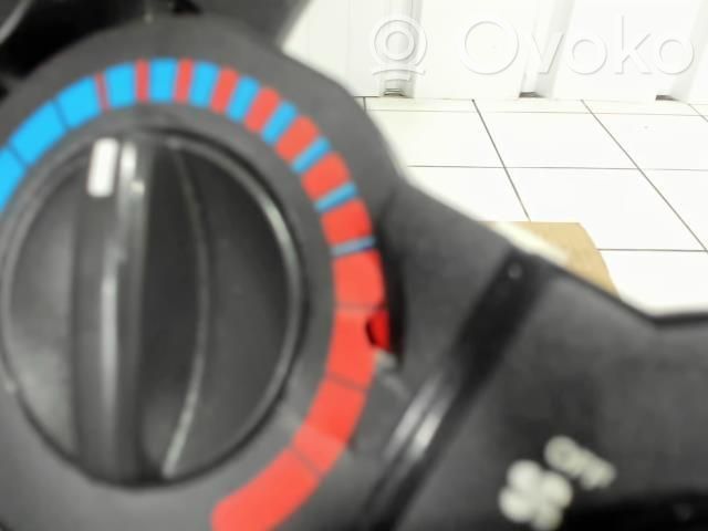 Chevrolet Aveo Climate control unit 