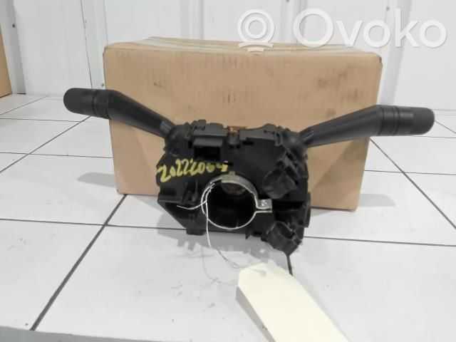 Citroen Nemo Commodo, commande essuie-glace/phare 