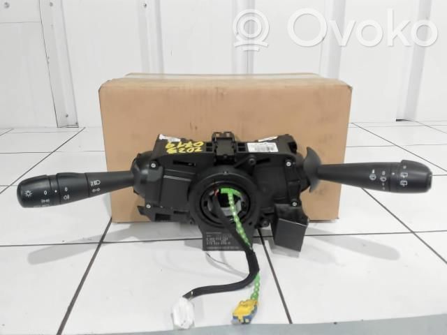 Dacia Sandero Interruptor/palanca de limpiador de luz de giro 