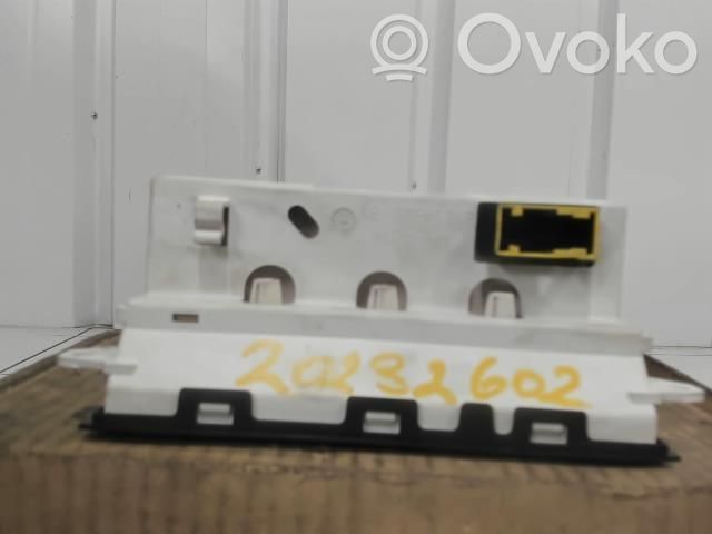 Citroen C3 Pluriel Ekrāns / displejs / mazais ekrāns 
