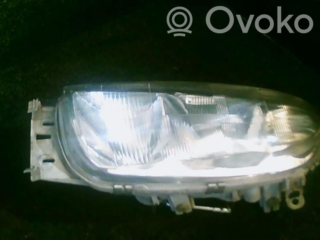 Ford Fiesta Headlight/headlamp 