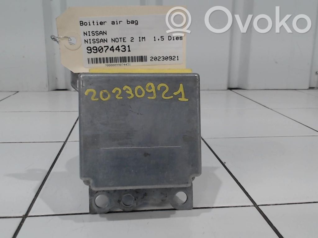 Nissan Note (E12) Airbag control unit/module 