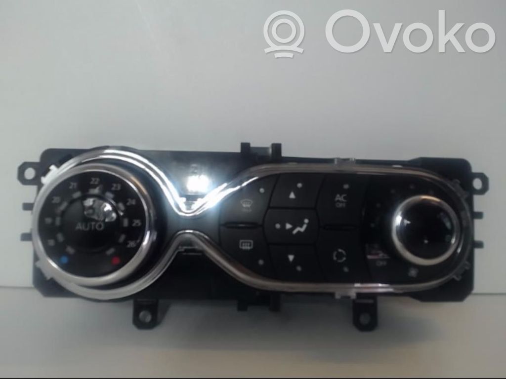 Renault Clio IV Climate control unit 