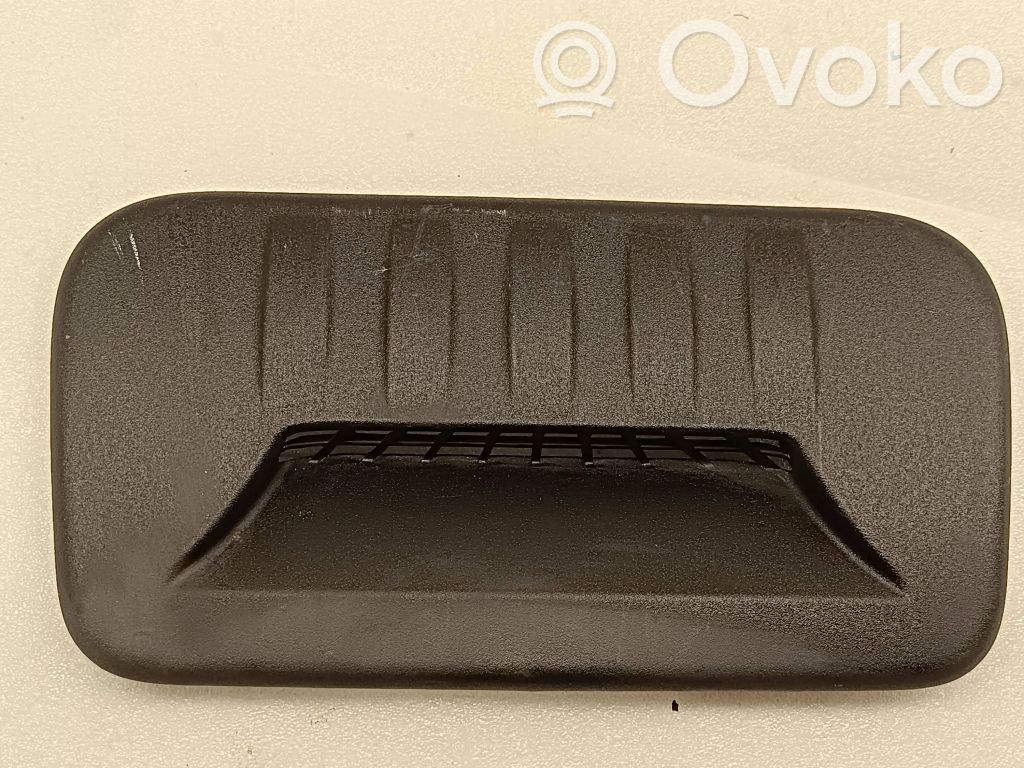 Chrysler Pacifica Rear air vent grill 