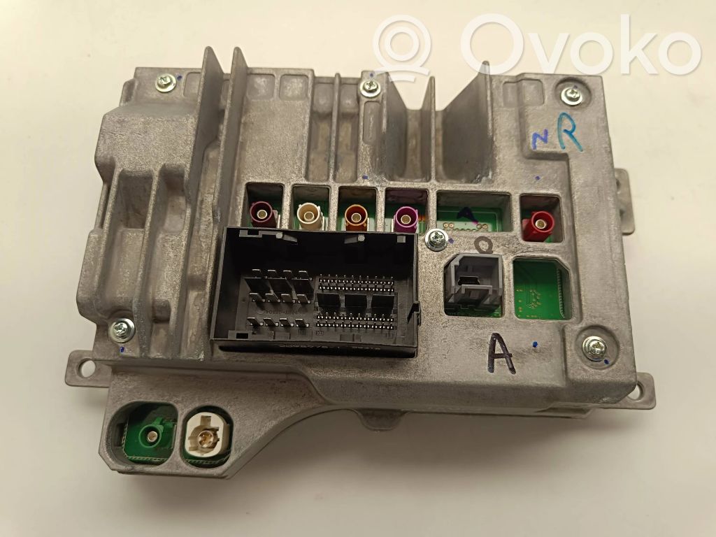 Chrysler Pacifica GPS navigation control unit/module 