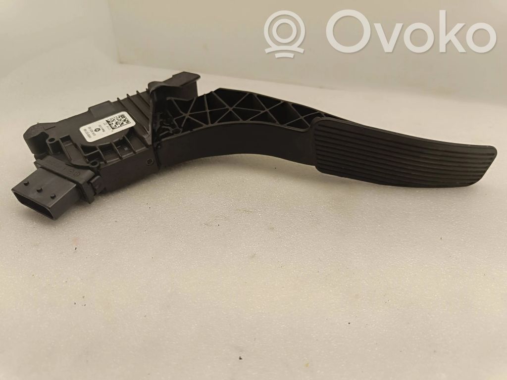 Akceleratoriaus pedalas   04581677AB,121802,93446300
