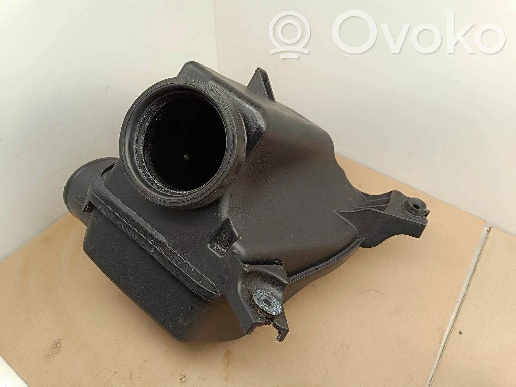 Air filter box   68188651AB,33357C