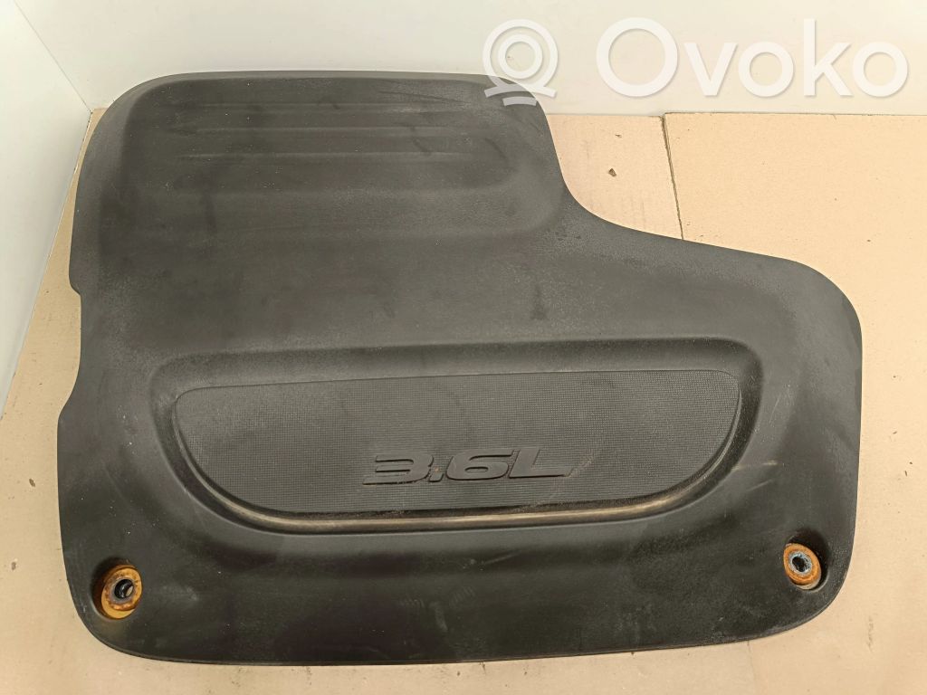 Chrysler Pacifica Motorabdeckung 