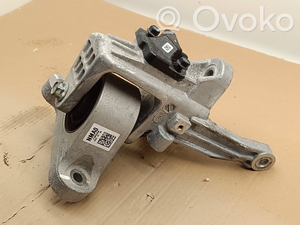 KIA EV6 Engine mount bracket 