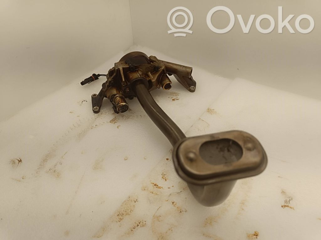 Oil pump   83445C