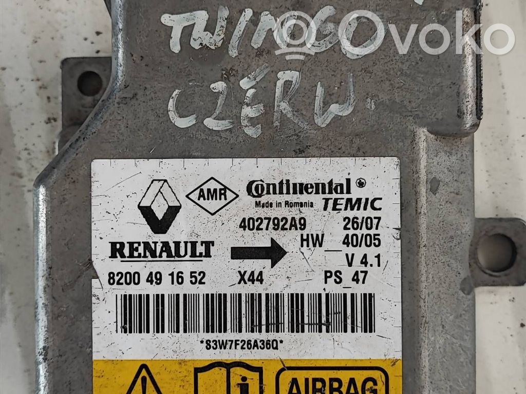 Renault Twingo II Sterownik / Moduł Airbag 