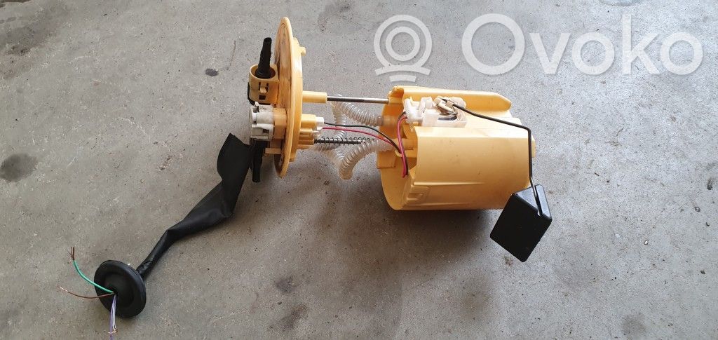 Toyota Auris E180 Sensor de nivel de combustible 