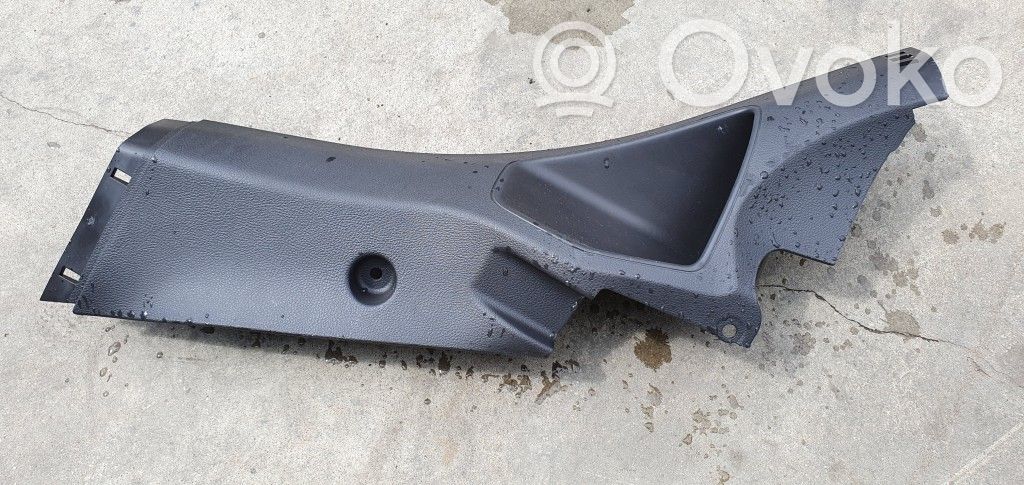 Ford Focus Galinio slenksčio apdaila (vidinė) 