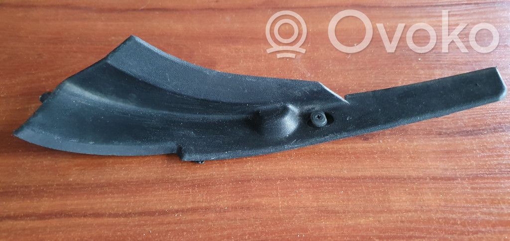 Mazda 2 Listón embellecedor de la ventana de la puerta delantera 