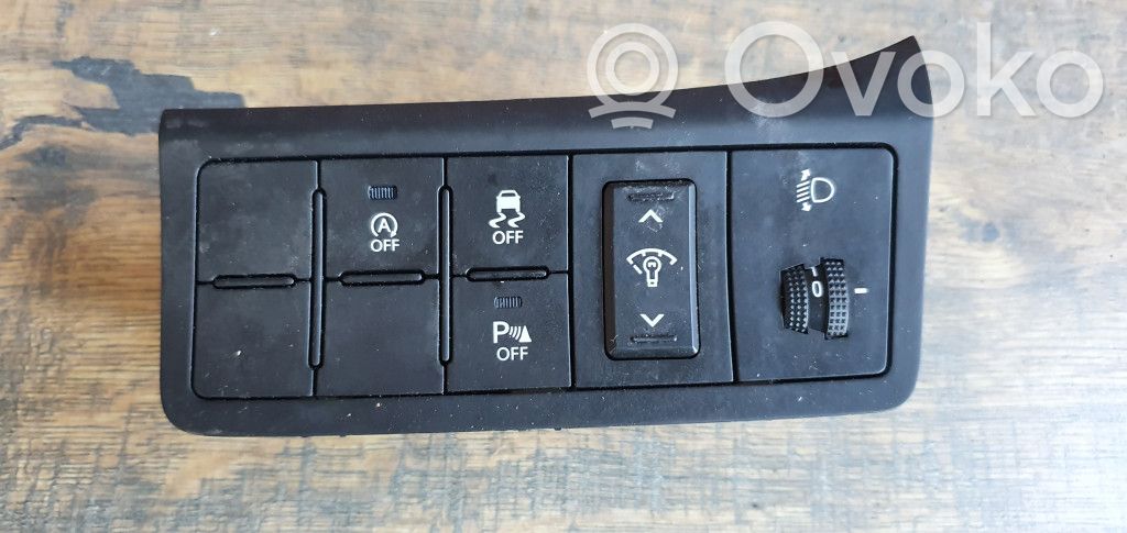Other switches/knobs/shifts   933002T800