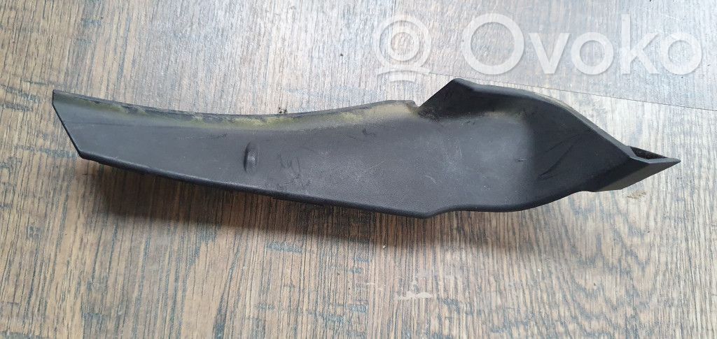 Windshield trim   861532T100