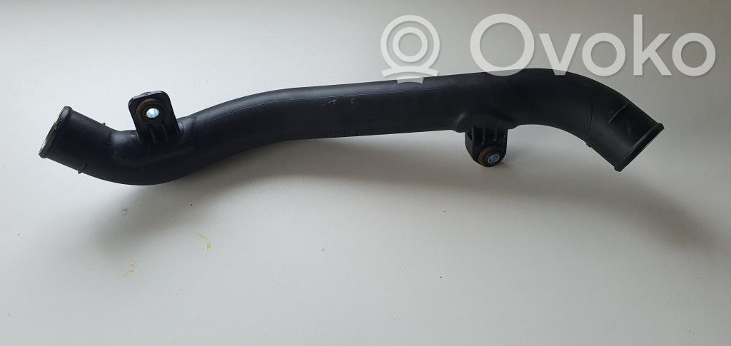 Välijäähdyttimen letku   1505B078